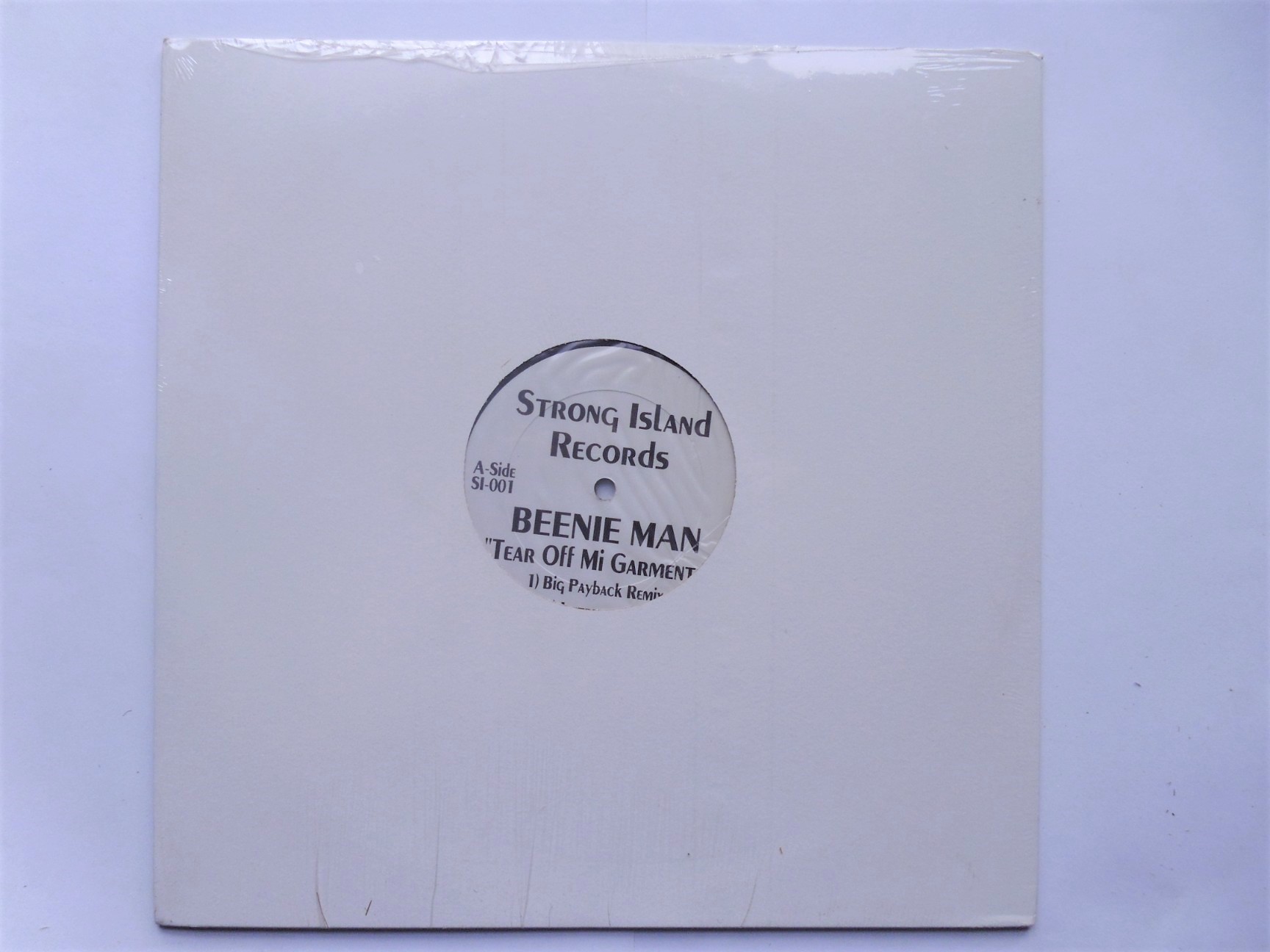 Beenie Man Tear Off Mi Garment Big Payback Remix 12" Strong Island SI001 EX 1995 12 inch, US pressing - Image 2