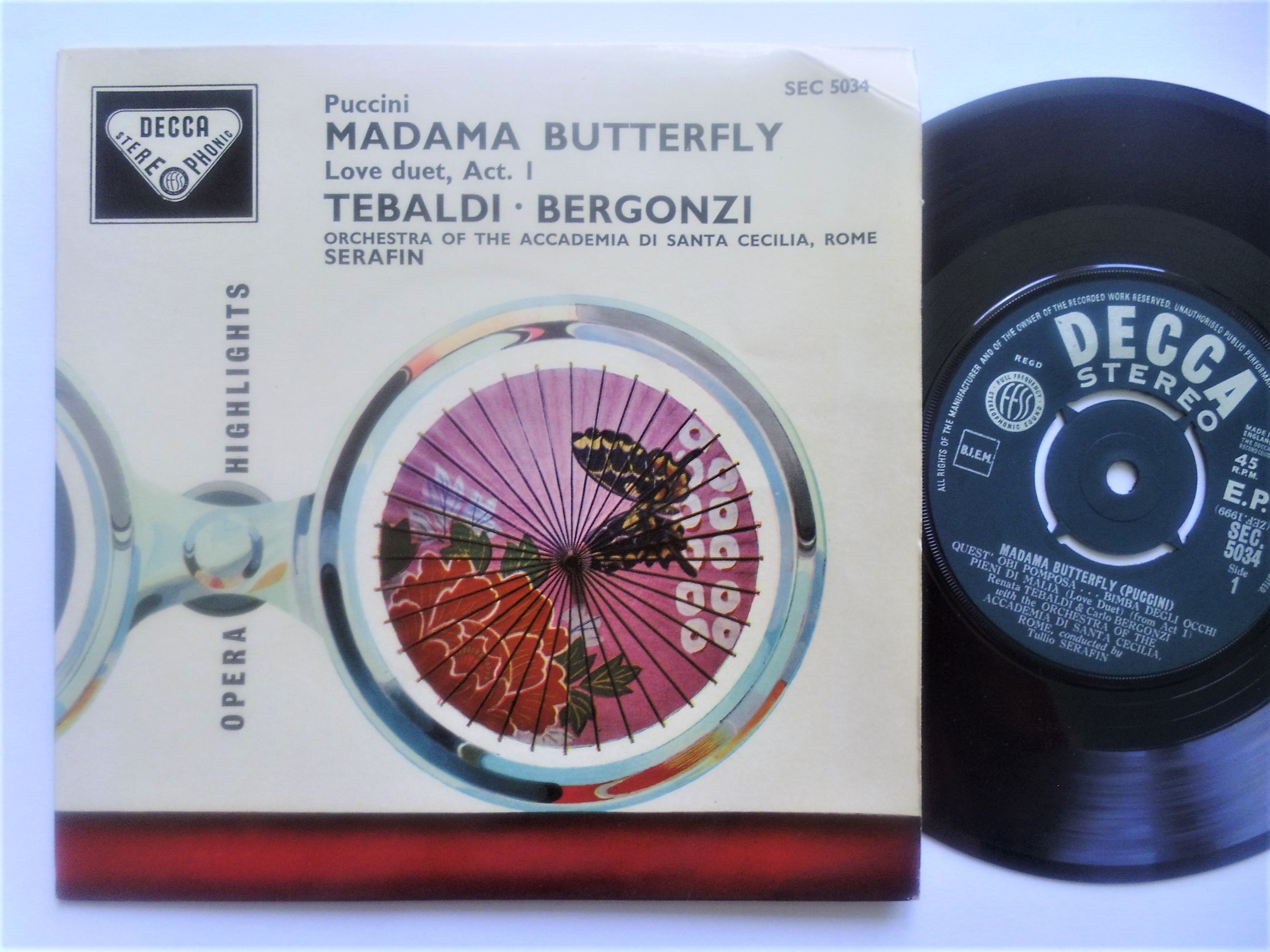Tullio Serafin Madama Butterfly EP Decca SEC5034 EX/VG 1959 picture sleeve has a crease at top right corner and there is handwritten number on rear