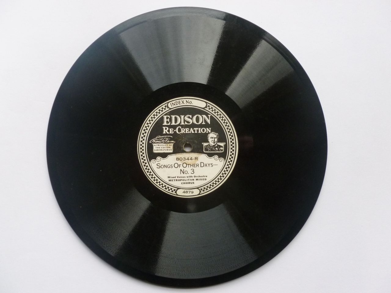 Metropolitan Mixed Chorus Songs Of Other Days No 4 10" Edison Recreation 80344 VG 1920s 10" 78rpm record in original Edison company sleeve, US pressing. There is some spindle wear, record looks EX - Image 4