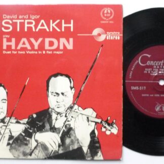 David & Igor Oistrakh Play Haydn EP Concert Hall SMS517 EX/VG 1966 picture sleeve has 1.5cm split at top opening