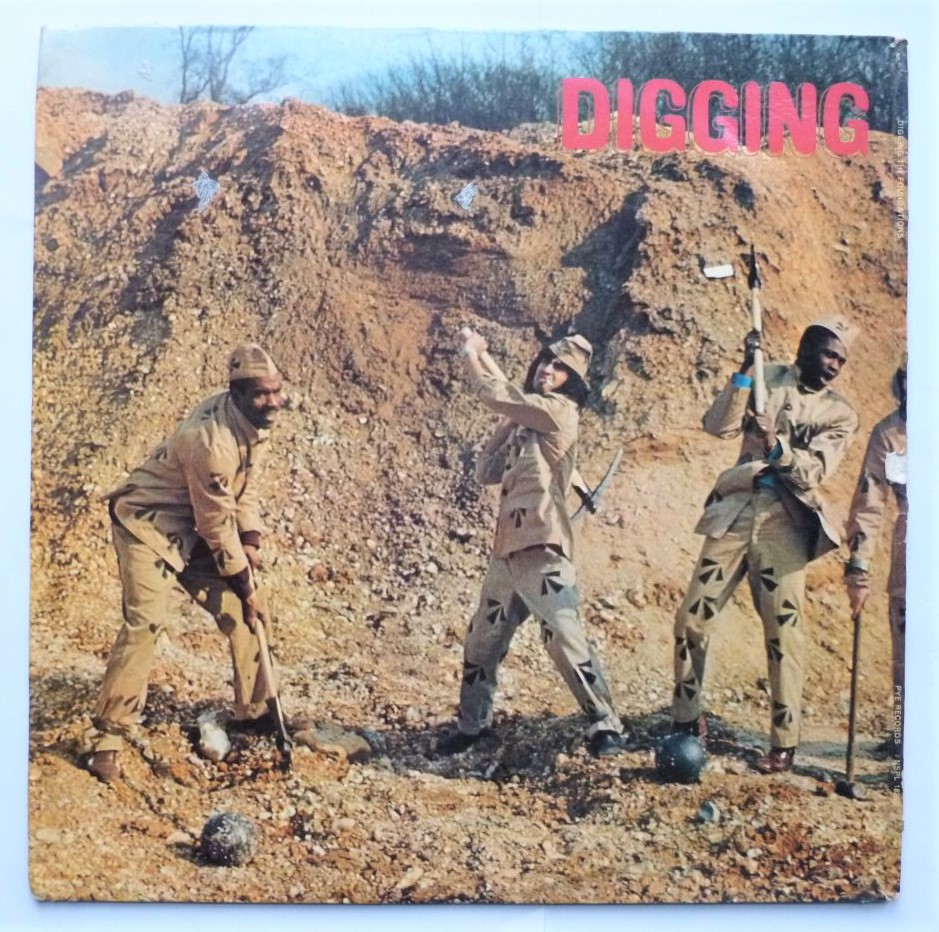 Foundations Digging The Foundations LP Pye NPL18290 VG/VG 1969 there is non-audible fingernail mark on side two - Image 2