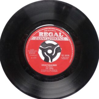 Move Brontosaurus 7" Regal Zonophone RZ3026 VG 1970 centre is pushed out
