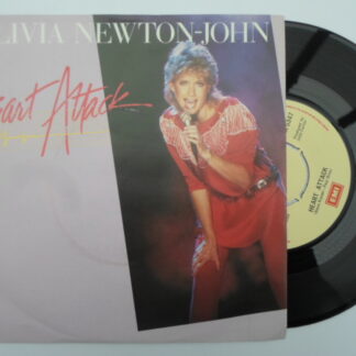 Olivia Newton John Heart Attack 7" EMI EMI5347 EX/EX 1982 picture sleeve