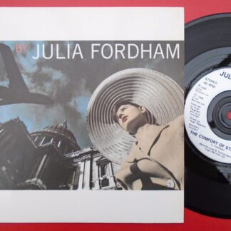 Julia Fordham Comfort Of Strangers 7" Circa YR11 EX/EX 1988 picture sleeve