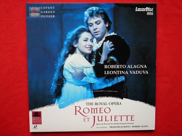 Royal Opera Romeo Et Juliet 2xLD Pioneer PLMCC01071 M/EX 1995 double 12" laser disc, with Fracois Le Roux & Robert Lloyd, music by Charles-Francois Gounod