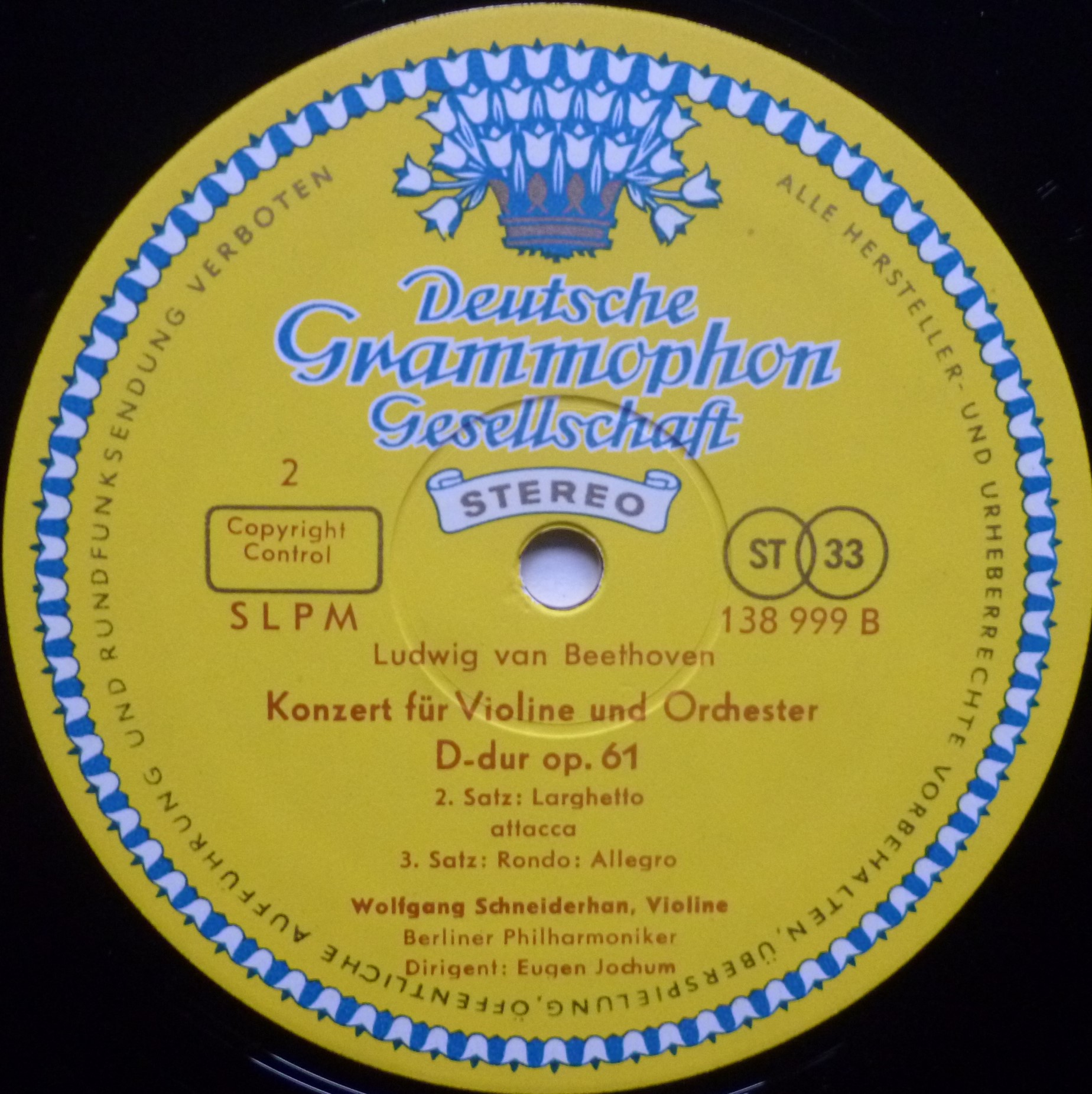 Wolfgang Schneiderhan Beethoven Concerto For Violin & Orchestra LP Deutsch Grammophon SLPM138999 EX/VG 1963 German pressing - vinyl is EX+ sleeve has sticker mark at top left corner on front and top right corner on rear - Image 4
