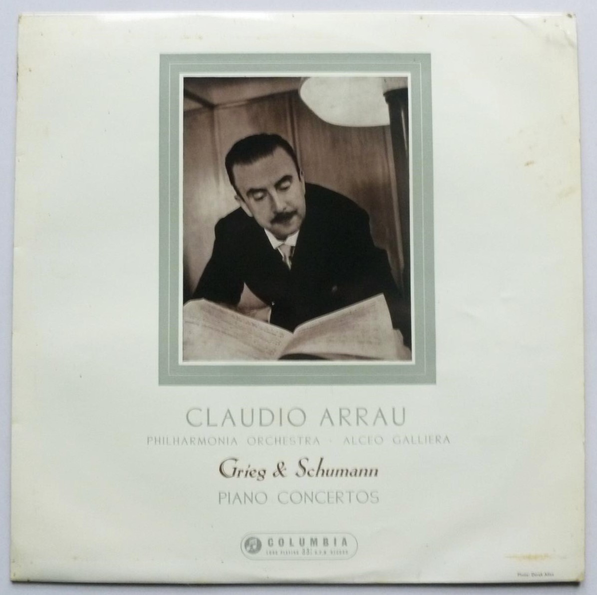 Claudio Arrau Grieg & Schumann LP Columbia 33CX1531 EX/EX 1950s blue gold label - there is faint writing on top flipback on rear